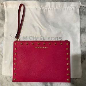 MICHAEL KORS wristlet